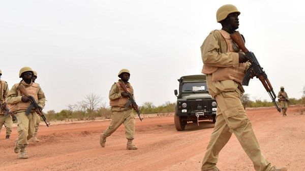عشرات القتلى بهجوم إرهابي في بوركينا فاسو