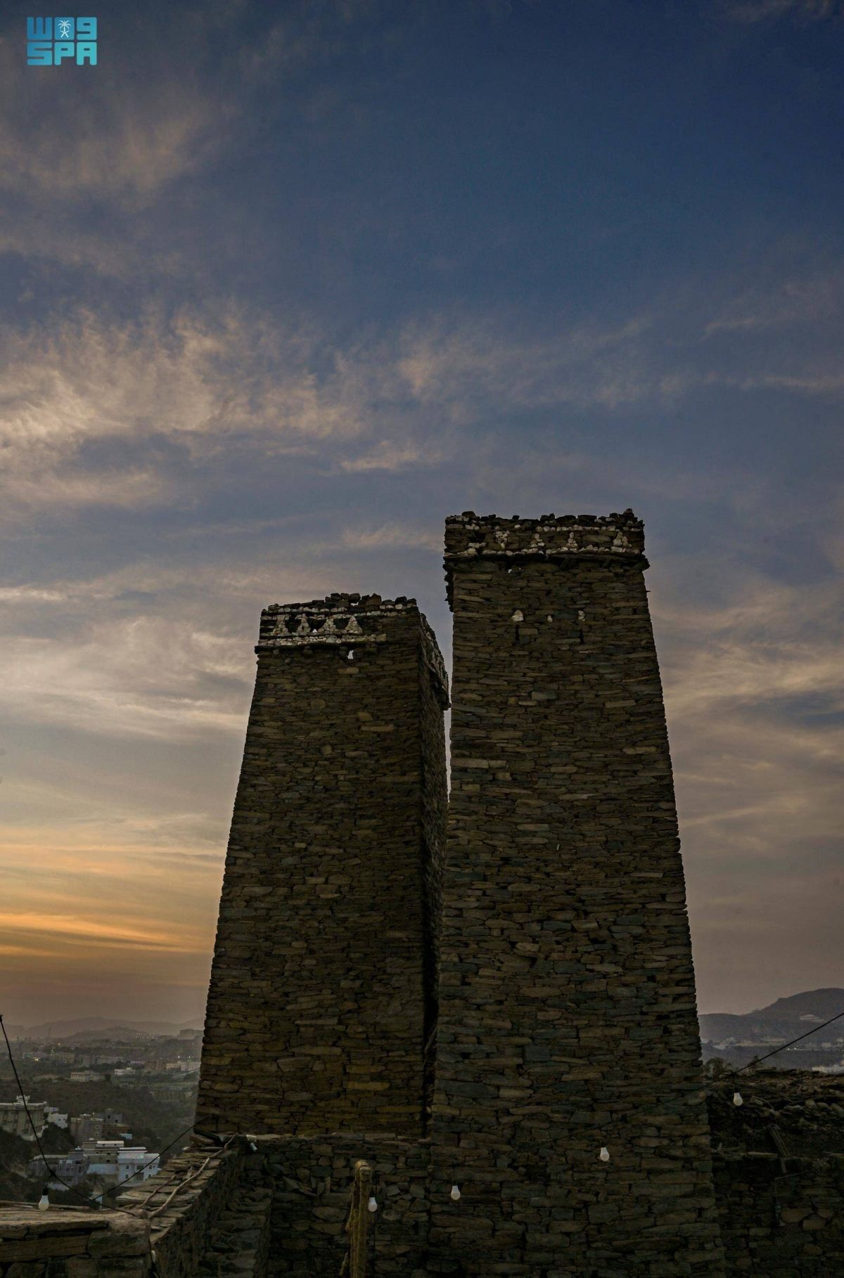 العمارة الحجرية في الباحة تجسد قيم التأسيس والاستقرار