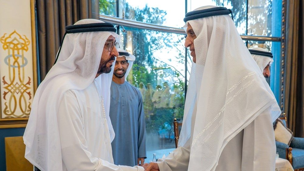 سعود بن صقر يستقبل وفد وزارة الخارجية على مأدبة إفطار