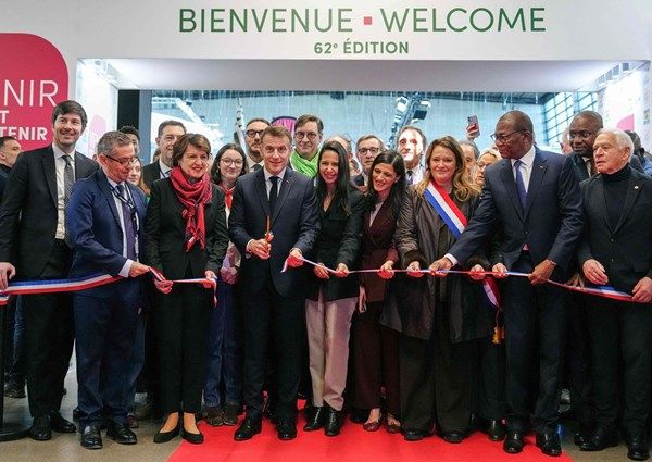 ماكرون يشيد بقرار المحكمة العليا الأميركية بشأن الرسوم الجمركية