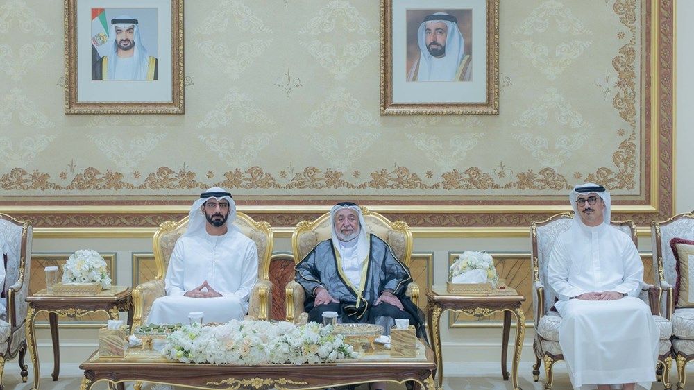 حاكم الشارقة يواصل استقبال المهنئين بشهر رمضان