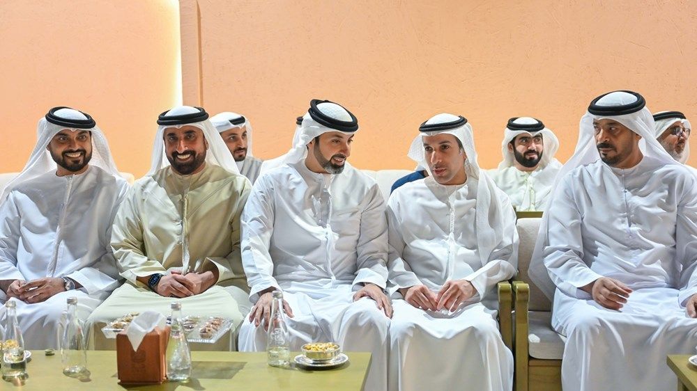 حاكم عجمان وولي عهده يستقبلان وزير الثقافة والمهنئين بالشهر الفضيل