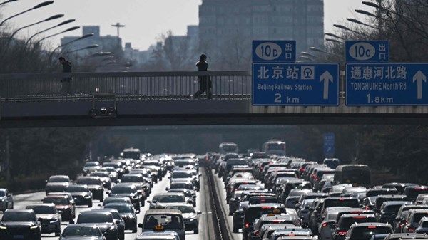 عواصف قوية تضرب العاصمة الصينية بكين