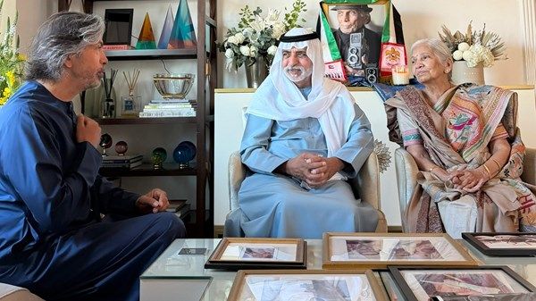 نهيان بن مبارك يعزي في وفاة المصور العالمي راميش شوكلا موثق قيام الاتحاد