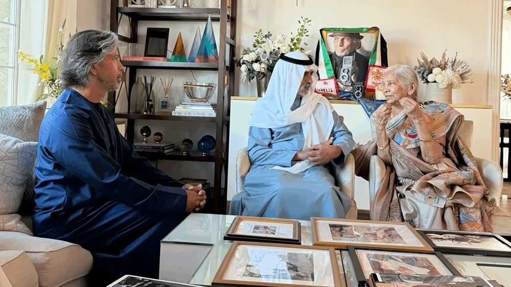 نهيان بن مبارك يعزي في وفاة المصور العالمي راميش شوكلا موثق قيام الاتحاد