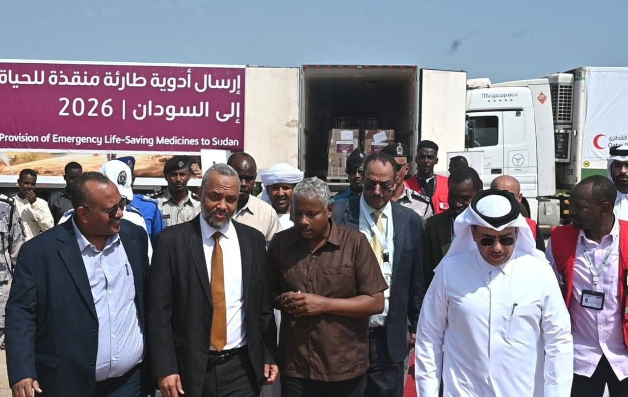 وزير الصحة والسفير القطري يدشنان بداية وصول جسر بحري لأدوية منقذة للحياة تقدر بـ(1000) طن