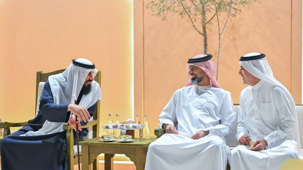 حاكم عجمان وولي عهده يتقبلان التهاني بشهر رمضان من الشيوخ والغرير والمواطنين