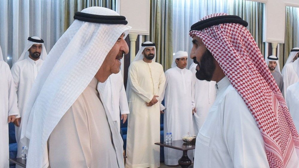 حاكم أم القيوين يستقبل الشيوخ والمسؤولين وجموع المهنئين برمضان