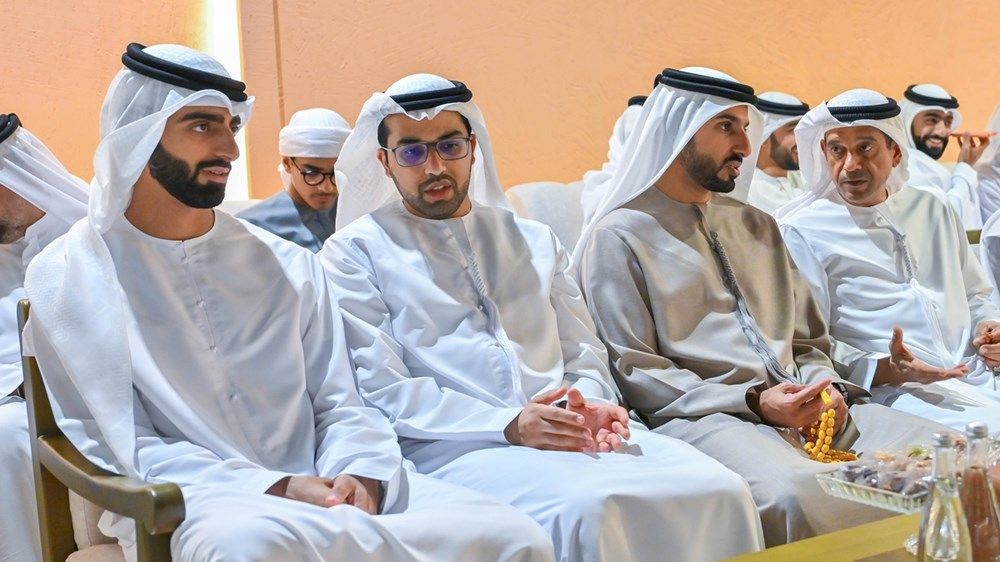 حاكم عجمان وولي عهده يتقبلان التهاني بشهر رمضان من العويس والزيودي ووجهاء القبائل