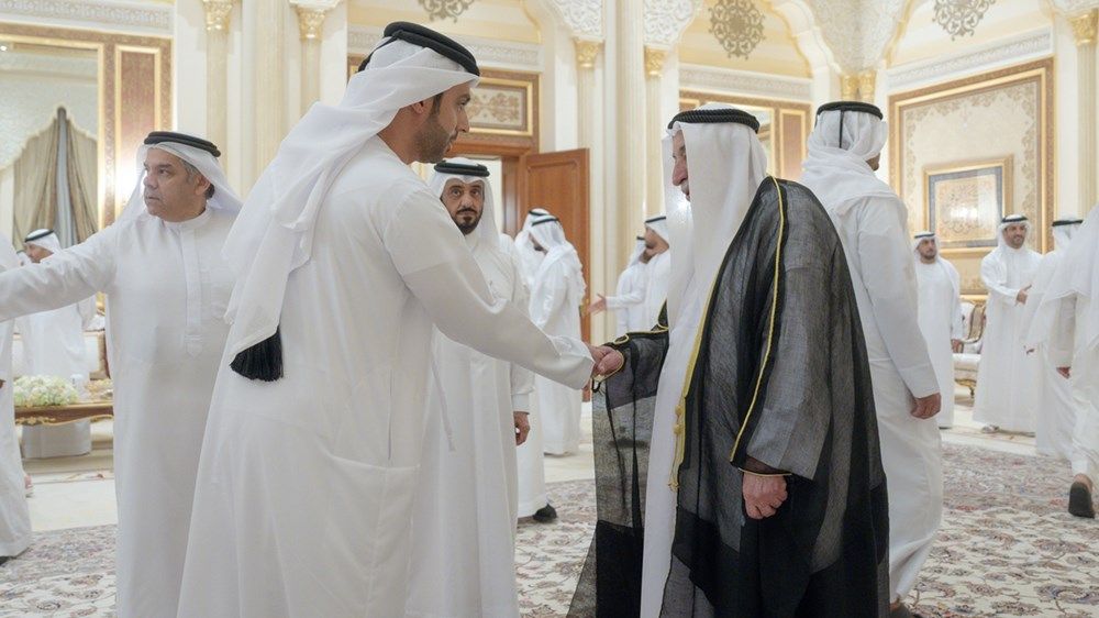 حاكم الشارقة يستقبل المهنئين بشهر رمضان المبارك