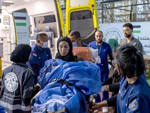 وصول 7 حالات جديدة إلى المستشفى الإماراتي العائم ليبلغ الإجمالي 33 حالة منذ فتح معبر رفح