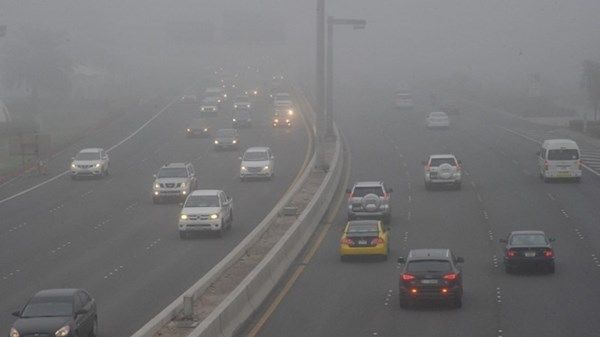 "الأرصاد" يحذر من تدني الرؤية الأفقية ويدعو إلى توخي الحذر