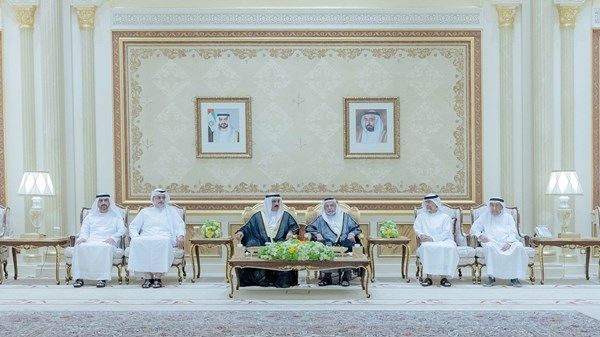 حاكم الشارقة يواصل استقبال المهنئين بشهر رمضان المبارك