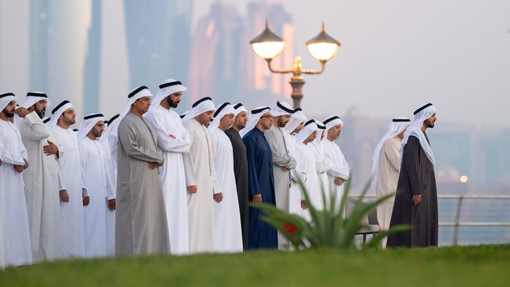 منصور بن زايد يشارك أعضاء المجلس الوطني الاتحادي والمجلس الوزاري للتنمية مأدبة إفطار رمضانية