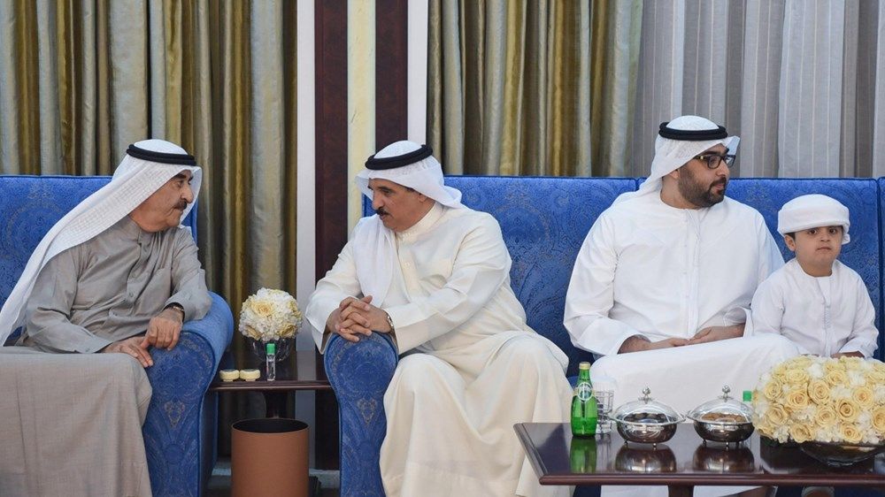 حاكم أم القيوين يستقبل سفير مملكة البحرين