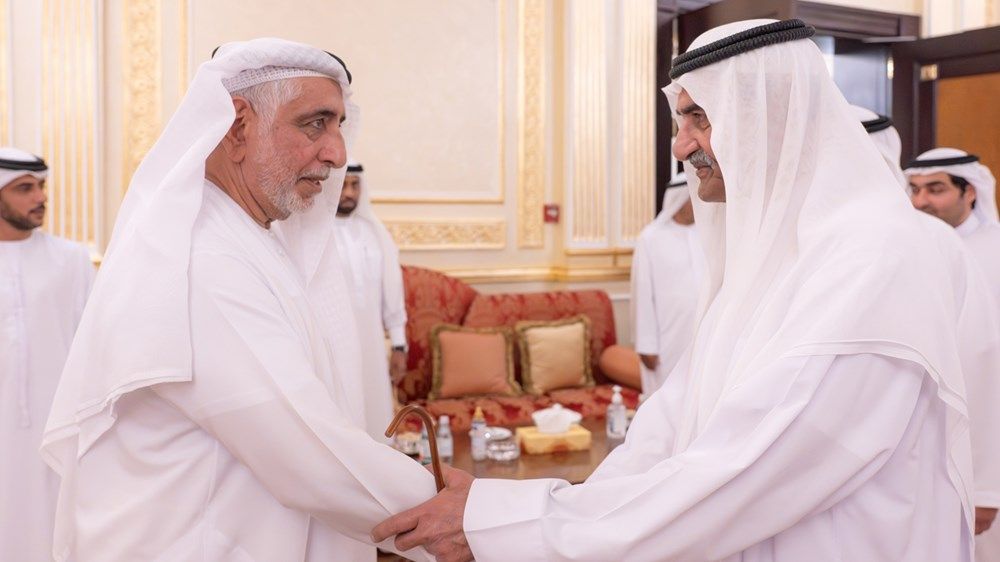 حمد الشرقي يستقبل المهنئين بشهر رمضان بحضور ولي العهد