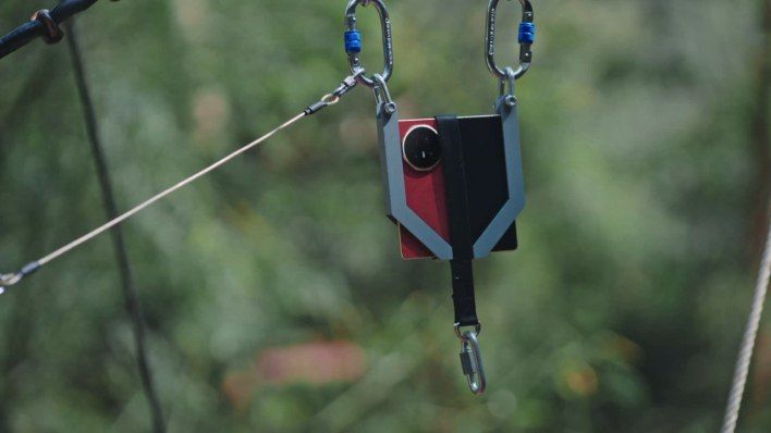 تكنولوجيا: هاتف HONOR Magic V6 يضع معياراً جديداً لمتانة الهواتف القابلة للطي بفضل حصوله على تصنيفي IP68 وIP69