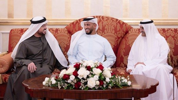 حمد الشرقي يستقبل عبدالله آل حامد وسفير البحرين والمهنئين بشهر رمضان بحضور ولي عهد الفجيرة