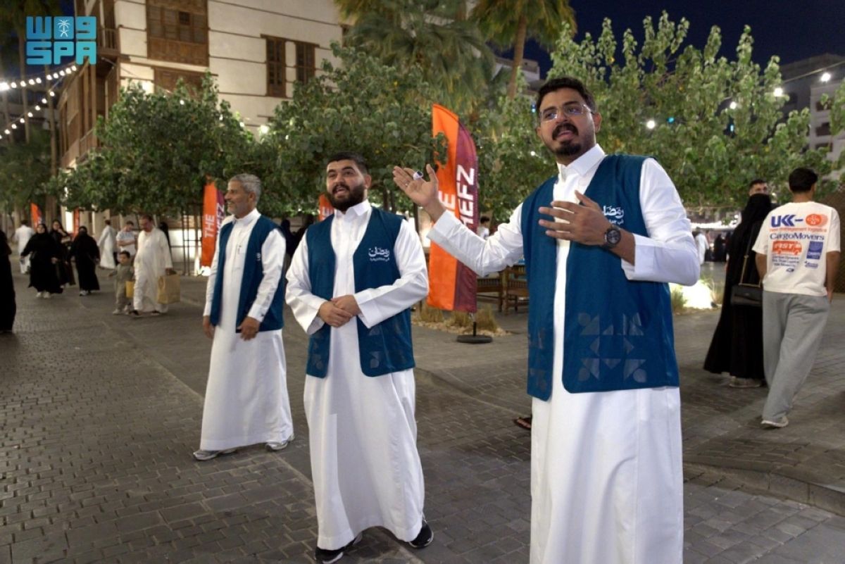 «جدة التاريخية» تستقبل زوارها بالأهازيج الترحيبية وحفاوة التراث الحجازي الأصيل