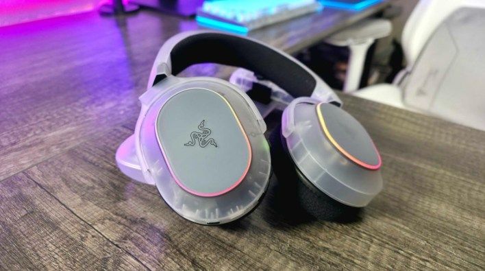 تكنولوجيا: مجموعة Phantom White من Razer: تجربة شخصية مع تصميم شفاف يغير شكل الباتل ستيشن بالكامل