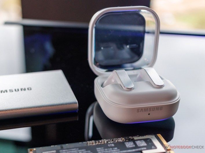 تكنولوجيا: سامسونج تكشف عن سماعات جالاكسي بادز 4 بتصميم مجدد وبلوتوث 6.1 ووضع جودة فائقة الدقة