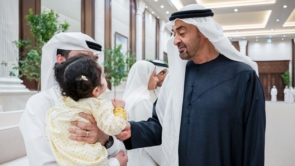 رئيس الدولة يستقبل وفد مركز أبوظبي للخلايا الجذعية ومستشفى ياس كلينك