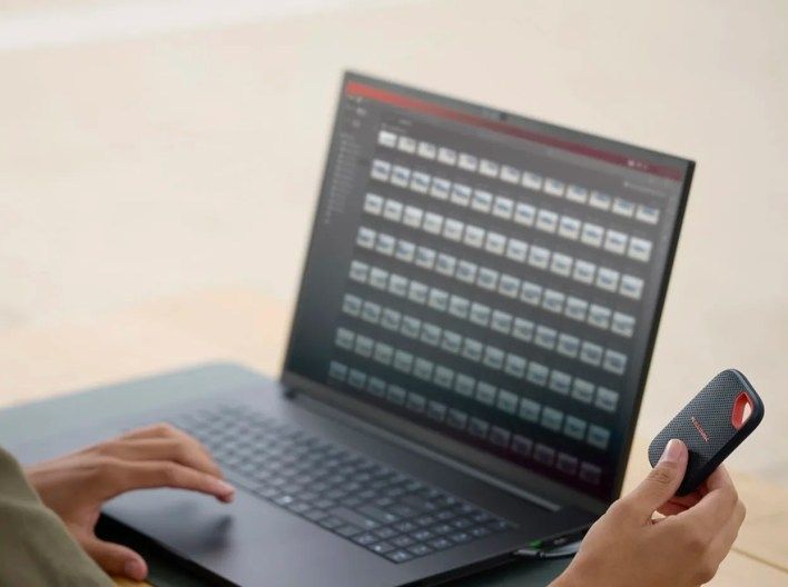 تكنولوجيا: سانديسك تكشف عن عائلة محركات أقراص الحالة الصلبة المحمولة من الجيل القادم بسرعات نقل تصل إلى 4000 ميجابايت في الثانية