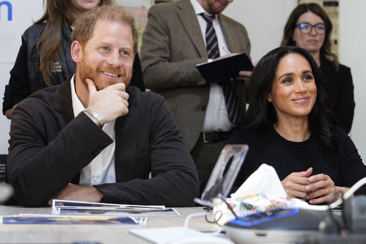 بدعوة من منظمة الصحة العالمية… هاري وميغان في مهمة إنسانية بالأردن