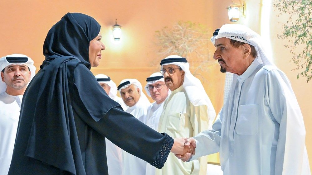 حاكم عجمان وولي عهده يتقبلان تهاني الوزراء وأعيان البلاد بشهر رمضان