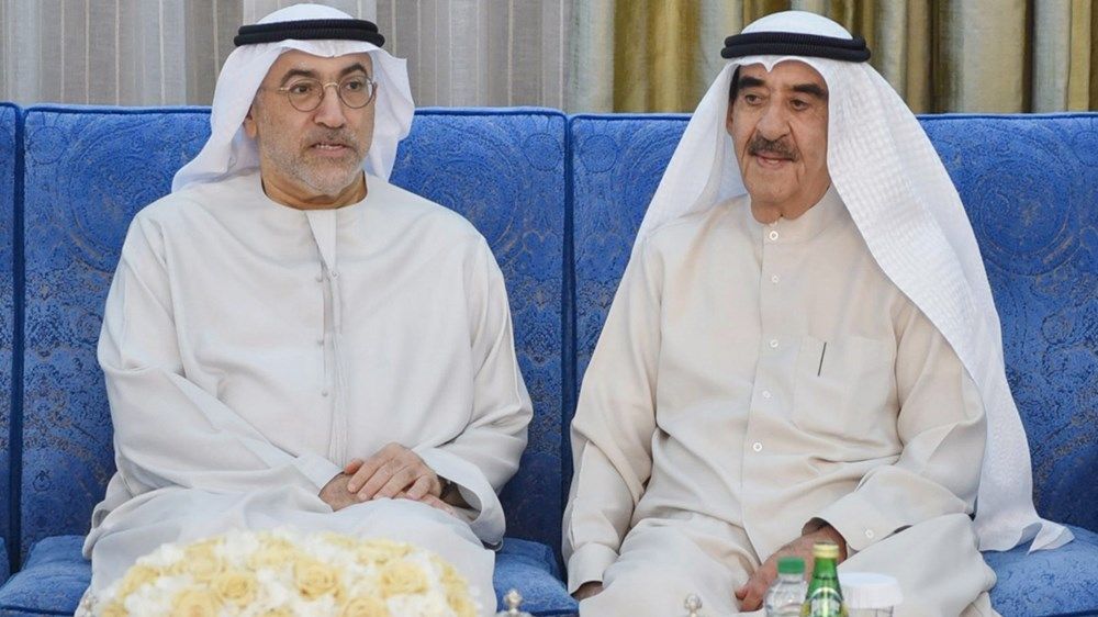 حاكم أم القيوين يستقبل الشيوخ والمسؤولين وجموع المهنئين بشهر رمضان