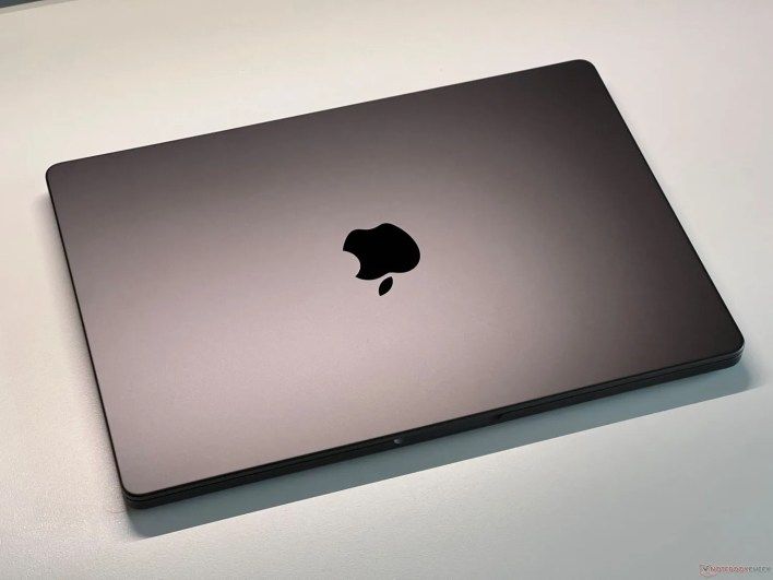 تكنولوجيا: وفقا للتقارير: تشكيلة حواسيب ماك بوك برو بشاشة أو إل إي دي ستتميز بشاشات تعمل باللمس مع عناصر واجهة مستخدم مجددة