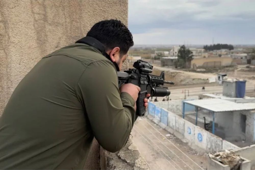 فرار جماعي وتفكيك خلايا داعش في سوريا