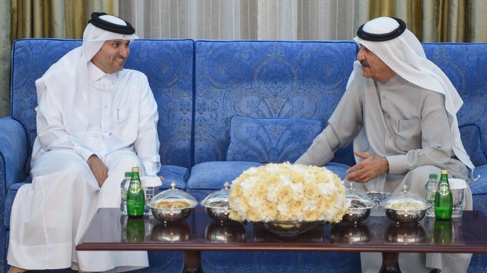 حاكم أم القيوين يستقبل القنصل القطري