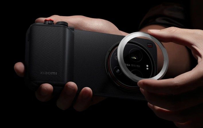 تكنولوجيا: حصول هاتف شاومي 17 ألترا على ملحقات كاميرا مبتكرة عالميًا #MWC2026