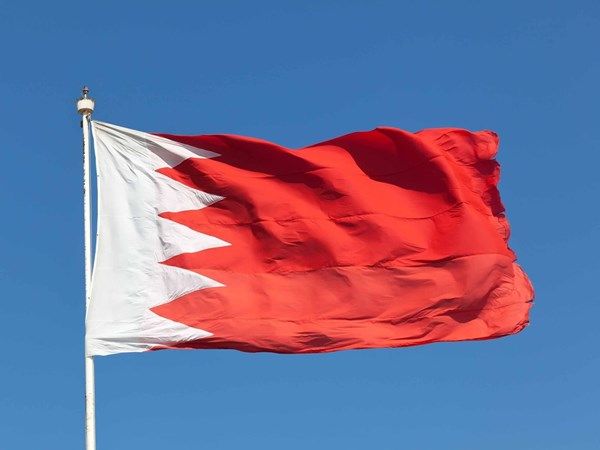 البحرين تتصدى لموجة جديدة من الصواريخ البالستية والمسيرات