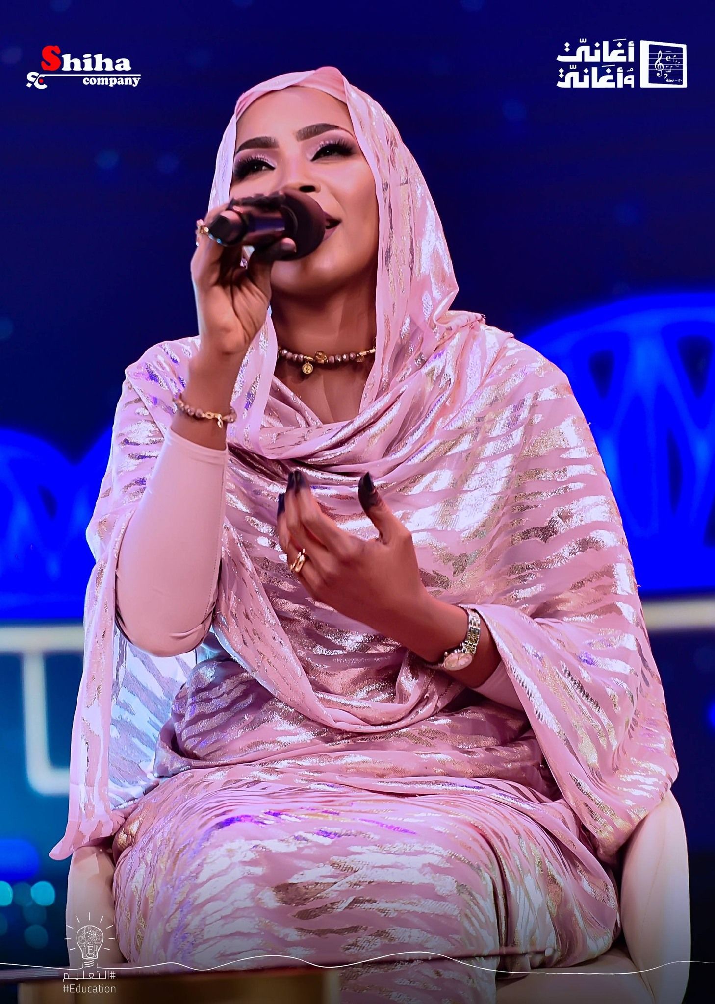 شاهد بالفيديو.. الحلقة الحادية عشر من أغاني وأغاني.. عصفورة الغناء السوداني إنصاف فتحي تتألق في أداء رائعة خوجلي عثمان “ما بنختلف”