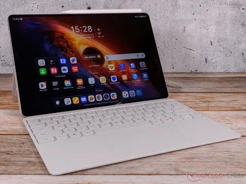 تكنولوجيا: إصدار حاسوب لوحي جديد متطور بشاشة أو إل إي دي عالمياً قبل سلسلة سامسونج جالاكسي تاب إس 12 #MWC2026