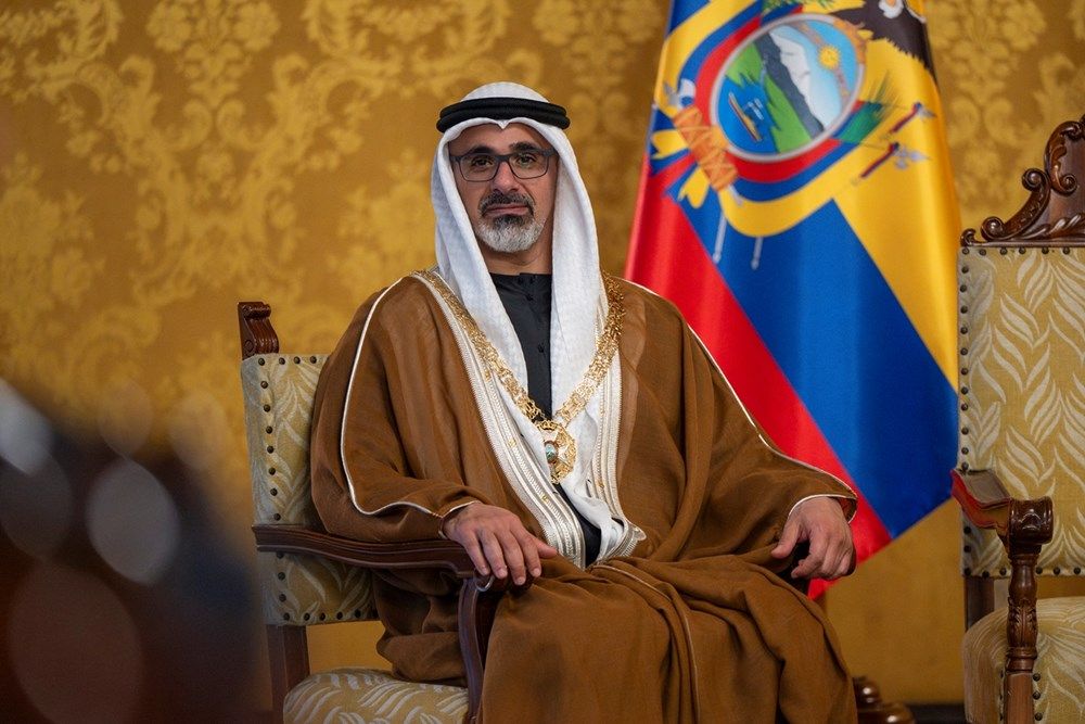 رئيس جمهورية الإكوادور يمنح ولي عهد أبوظبي وسام الاستحقاق الوطني