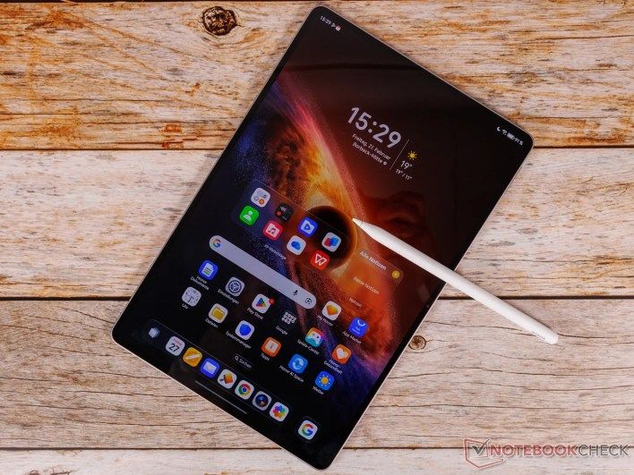 تكنولوجيا: إصدار حاسوب لوحي جديد متطور بشاشة أو إل إي دي عالمياً قبل سلسلة سامسونج جالاكسي تاب إس 12 #MWC2026