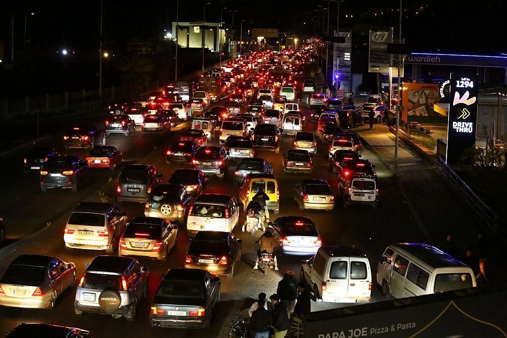 حزب الله يدخل الحرب.. 31 شهيدا في غارات إسرائيلية على بيروت وجنوب لبنان