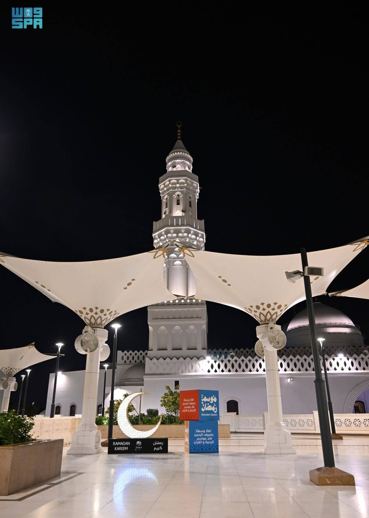 مسجد القبلتين بالمدينة المنورة.. 
إرث نبوي يتجدد بمشروع حضاري متكامل