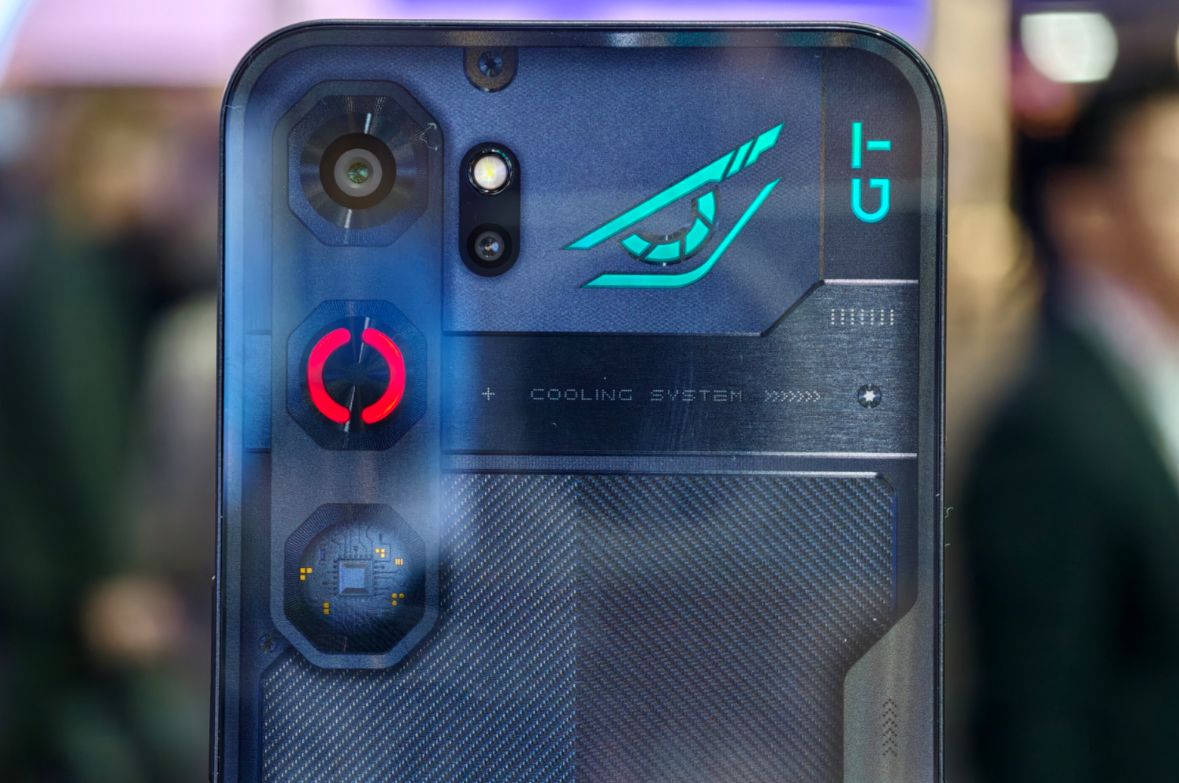 تكنولوجيا: إطلاق هاتف Neo 5 GT للألعاب بشاشة فائقة السطوع تصل إلى 4500 نتس في #MWC2026