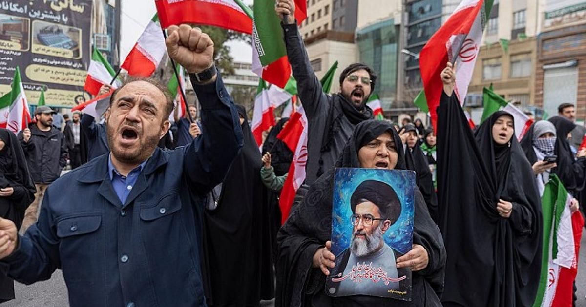 مراسم تشييع وطنية لخامنئي تستمر ثلاثة أيام بدءا من مساء الأربعاء