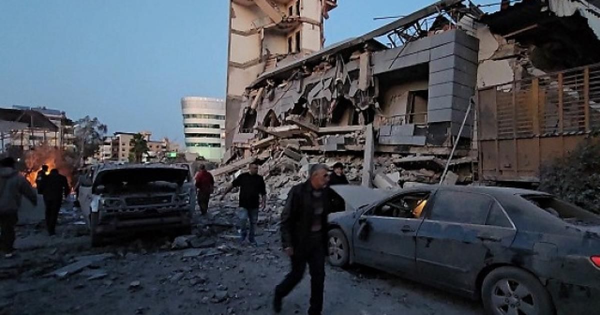 غارات إسرائيلية على لبنان تسفر عن شهداء وجرحى ونزوح آلاف