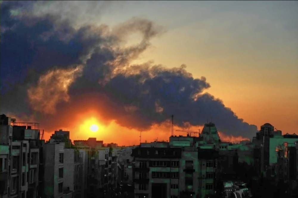 أمريكا وإيران على خط النار والخليج يوازن بين الردع والأمن