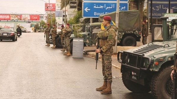 الجيش اللبناني يخلي عدداً من مواقعه على الحدود مع إسرائيل