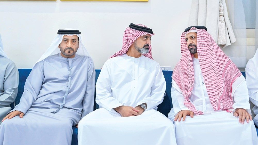 حاكم عجمان وولي عهده يقدمان واجب العزاء في وفاة عائشة العفاري