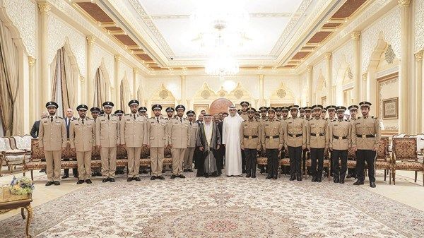 حاكم الشارقة: إعداد كوادر أمنية مؤهلة تسهم في تعزيز الأمن والاستقرار