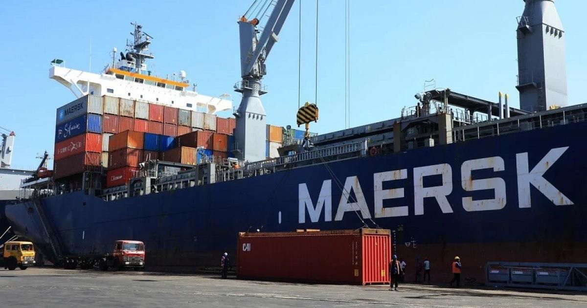 شركة "ميرسك" تعلن تعليق الملاحة من وإلى الخليج "حتى إشعار آخر"