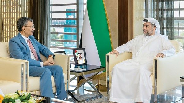النائب العام لإمارة أبوظبي والسفير الهندي يبحثان تعزيز التعاون
